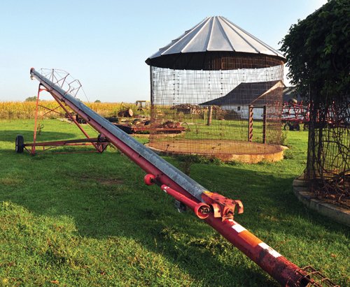 Property photo 27 - Farm Equipment Auction from 2 Owners
