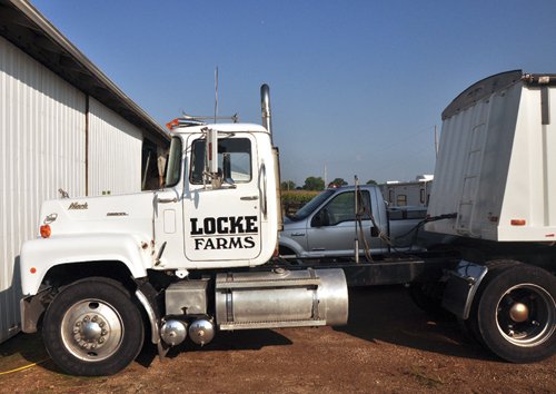 Property photo 34 - Farm Equipment Auction from 2 Owners