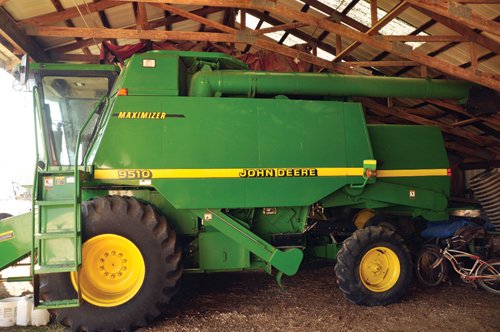 Property photo 11 - Farm Equipment Auction from 2 Owners