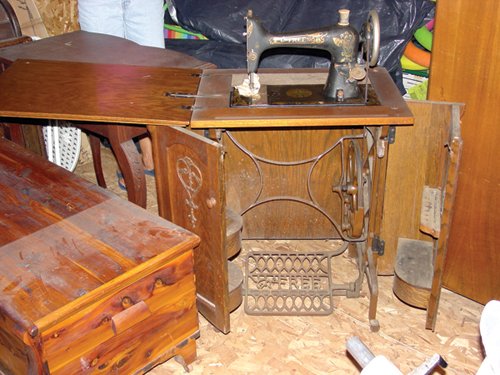 Property photo 35 - Rare Auction... Vehicles, Antiques, Military Items, Collectibles, etc.