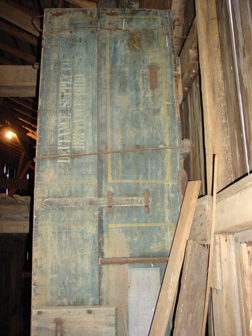 Property photo 15 - Rare Auction... Vehicles, Antiques, Military Items, Collectibles, etc.
