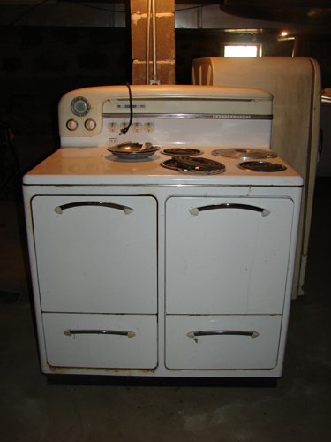 Property photo 190 - Major Antique & Collectibles Auction