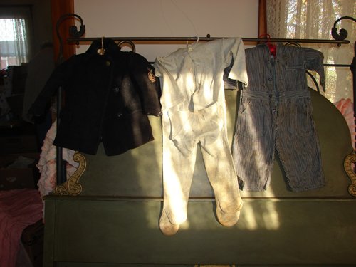 Property photo 184 - Major Antique & Collectibles Auction