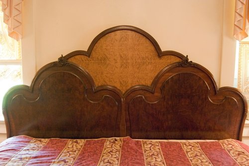 Headboard walnut and burled walnut with birdseye maple inlay. Dimensions 82 in. x 5 ft. California King mattress.  - Extraordinary Auction - Nike Spillson Home Interiors & Furnishings