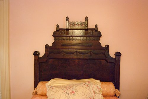 2-piece Eastlake bedroom suite Double Mahogany headboard and footboard with mattress. Dresser with Mirror. 5 drawers with marble inset, two glove boxes. - Extraordinary Auction - Nike Spillson Home Interiors & Furnishings