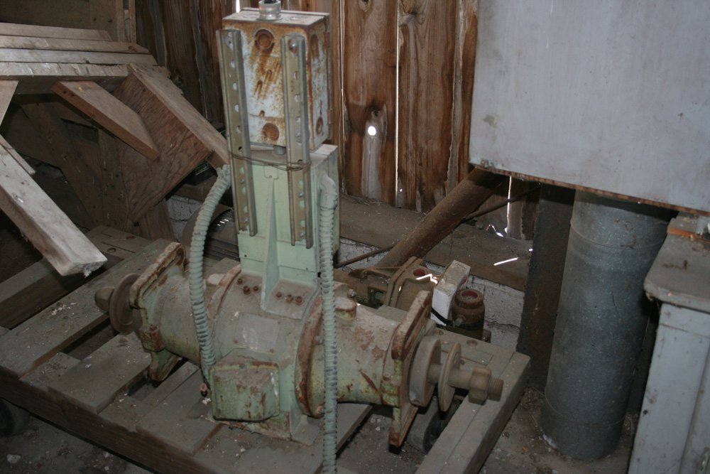 Property photo 17 - Weyrick Auction - Tractor, Lumber, Scrap Iron, Farm Related