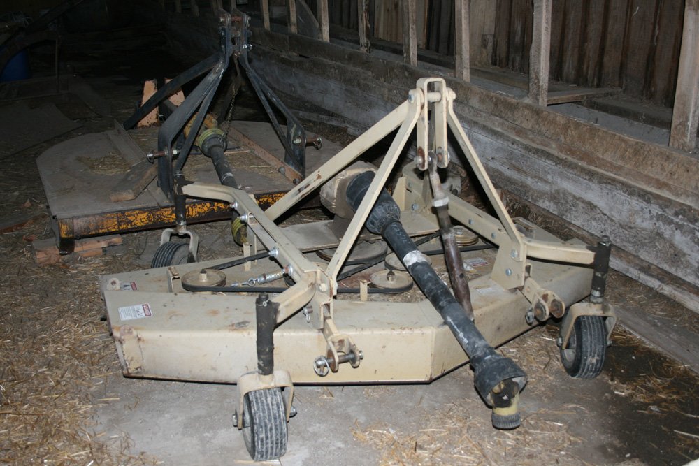 Property photo 3 - Weyrick Auction - Tractor, Lumber, Scrap Iron, Farm Related