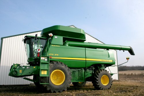 Property photo 23 - Farmers Grain & Ag Extra Farm Equipment Auction