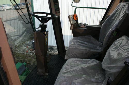 Property photo 25 - Farmers Grain & Ag Extra Farm Equipment Auction