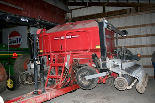 Property photo 82 - Farmers Grain & Ag Extra Farm Equipment Auction