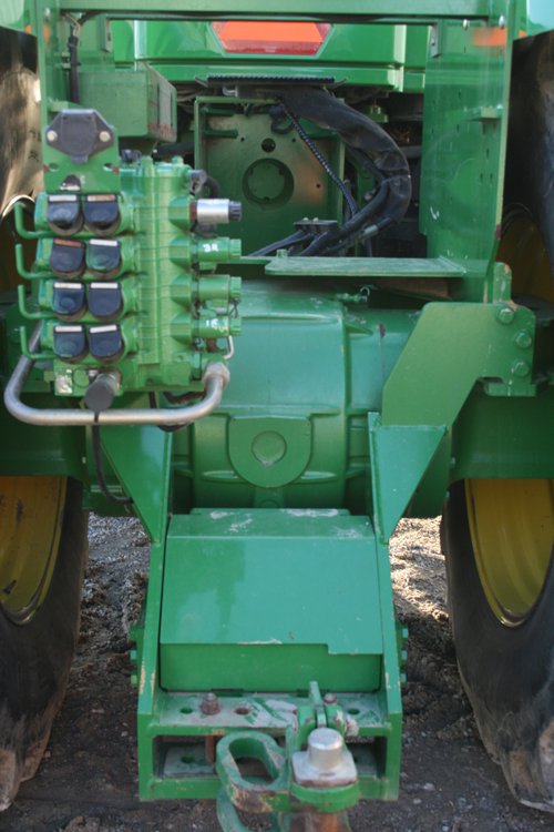 Property photo 1 - Farmers Grain & Ag Extra Farm Equipment Auction