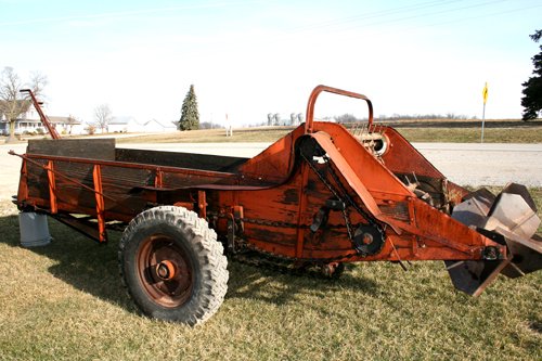 Property photo 136 - Farmers Grain & Ag Extra Farm Equipment Auction