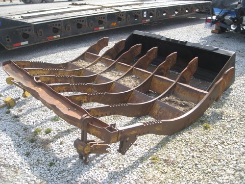Property photo 64 - Farmers Grain & Ag Extra Farm Equipment Auction