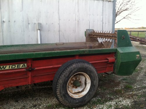 Property photo 135 - Farmers Grain & Ag Extra Farm Equipment Auction