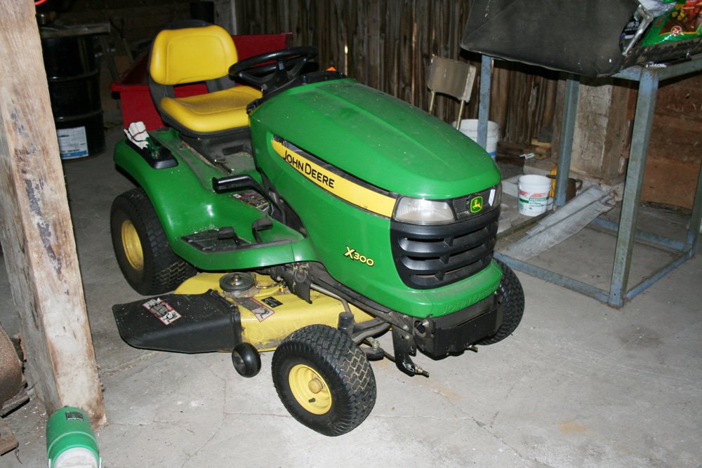 Property photo 14 - Machine Shop Equipment & Tooling, Tractors & Farm Related Outdoor & Household