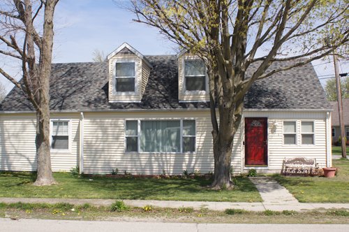 Property photo 2 - Attractive 4 Bedroom Home on Corner Lot Real Estate Auction
