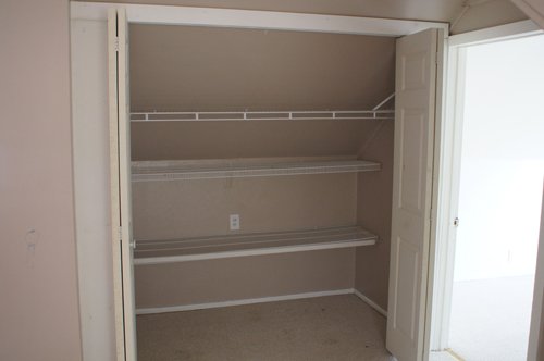 Property photo 19 - Attractive 4 Bedroom Home on Corner Lot Real Estate Auction