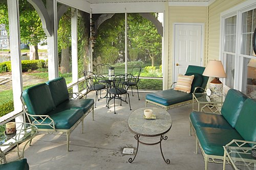 Property photo 5 - 2 Acres of Prime Lakefront Real Estate Auction with Home, Peninsula and Private Island