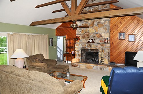 Property photo 19 - 2 Acres of Prime Lakefront Real Estate Auction with Home, Peninsula and Private Island