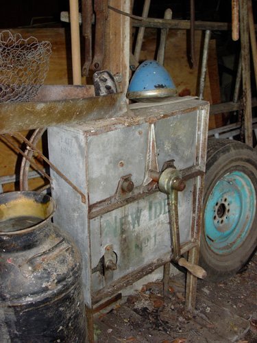 Property photo 2 - Ranch Home on 4.94 Acres Real Estate Auction and Personal Property Auction