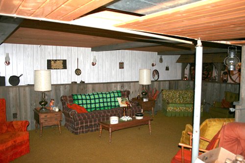Property photo 32 - Real Estate & Personal Property Auction in Cass County Edwardsburg, MI