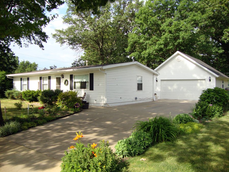 Real Estate & Personal Property Auction
