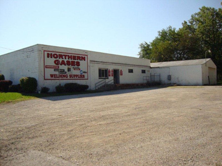 Prime Commercial Real Estate - Selling Regardless of Price!