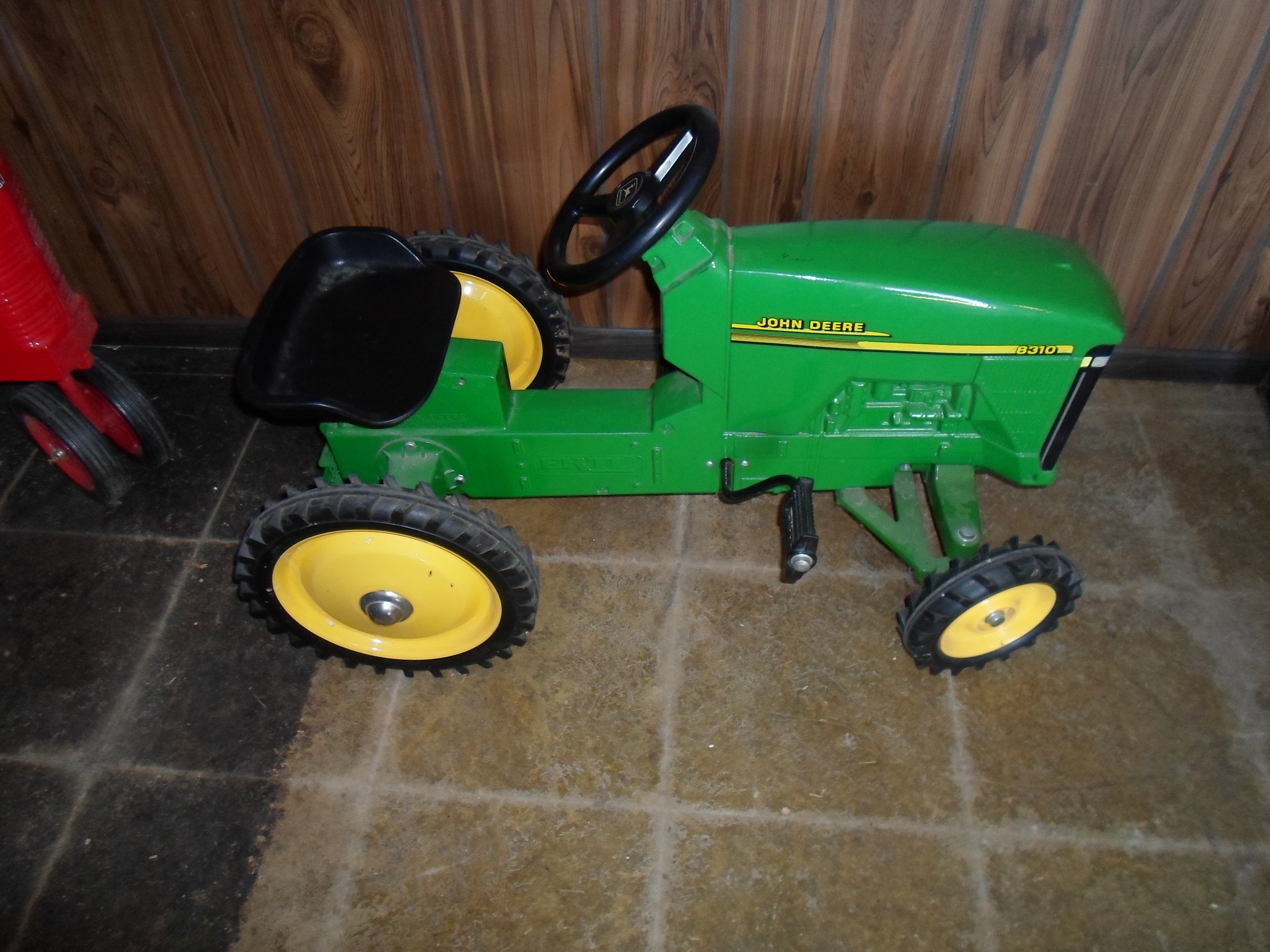 Property photo 34 - Farm Equipment, Antiques, Household items and More! - Personal Property Auction