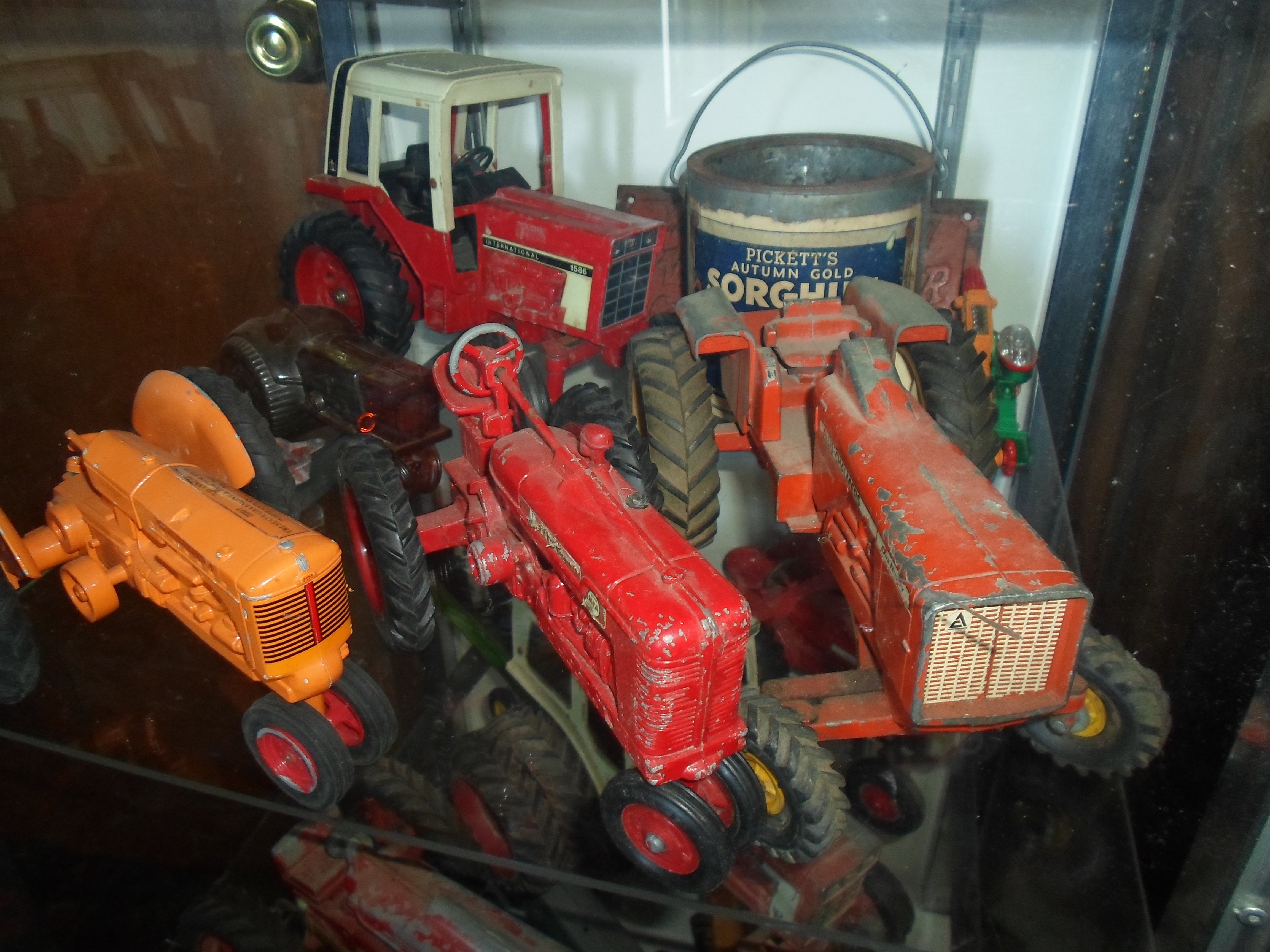 Property photo 20 - Farm Equipment, Antiques, Household items and More! - Personal Property Auction