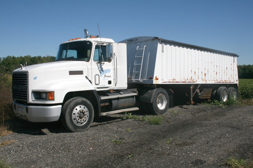 Property photo 32 - Farm Equipment Auction