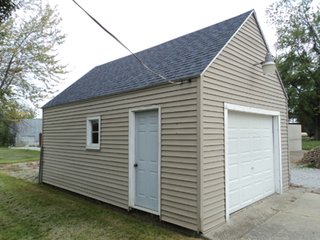 Property photo 3 - Ranch Home Real Estate Auction