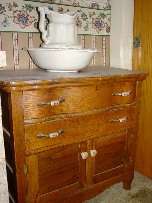 Property photo 26 - Farm Equipment, Antiques, Collectibles and More! - Personal Property Auction