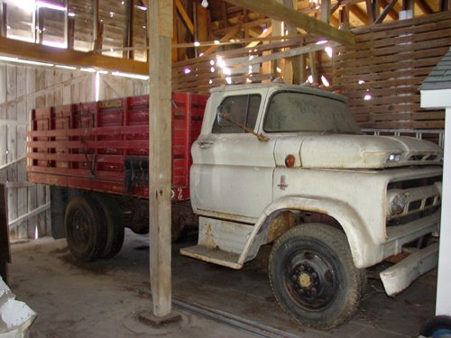 Property photo 23 - Farm Equipment, Antiques, Collectibles and More! - Personal Property Auction