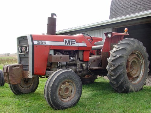 Property photo 17 - Farm Equipment, Antiques, Collectibles and More! - Personal Property Auction