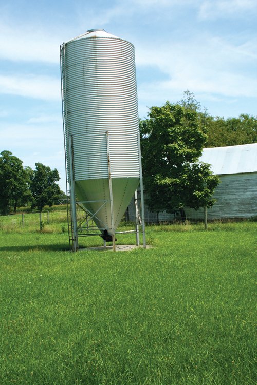 Property photo 24 - Max Brown Farms - Farm Equipment Auction