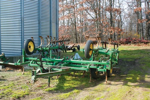 Property photo 16 - Max Brown Farms - Farm Equipment Auction