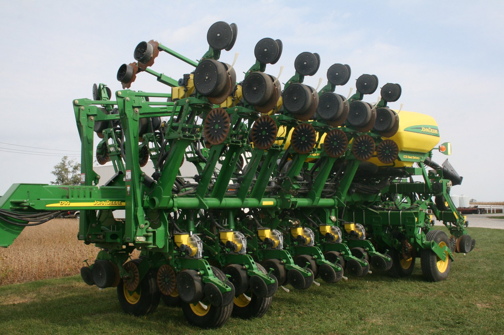 Property photo 3 - Bruce Long Farms - Farm Equipment Auction
