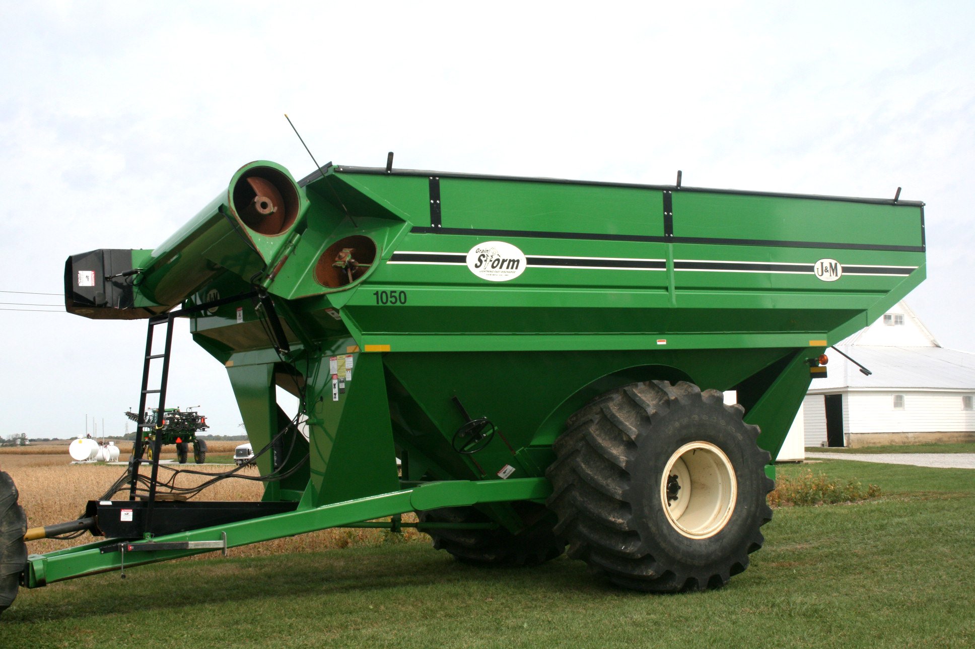 Property photo 2 - Bruce Long Farms - Farm Equipment Auction