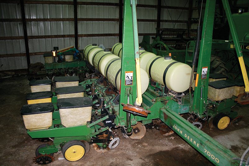 Property photo 33 - Area Farmers Equipment Auction