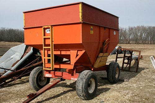Property photo 32 - Extra Farm Equipment Auction