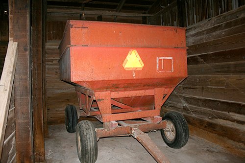 Property photo 31 - Extra Farm Equipment Auction