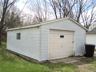 Property photo 32 - 2 Homes Side By Side for Total 1.7 Acres - Real Estate & Personal Property
