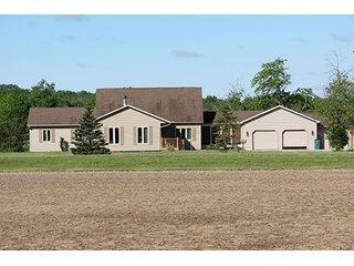 Property photo 1 - 89 +/- Acres Offered in 4 Tracts Real Estate Auction with Tillable & Wooded Land and Custom Home