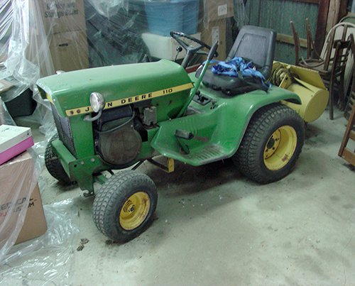 Property photo 12 - Allis Chalmers Tractors, Ford Pickup, JD Tractors & More! - Personal Property Auction
