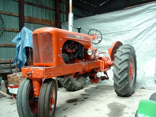 Property photo 6 - Allis Chalmers Tractors, Ford Pickup, JD Tractors & More! - Personal Property Auction