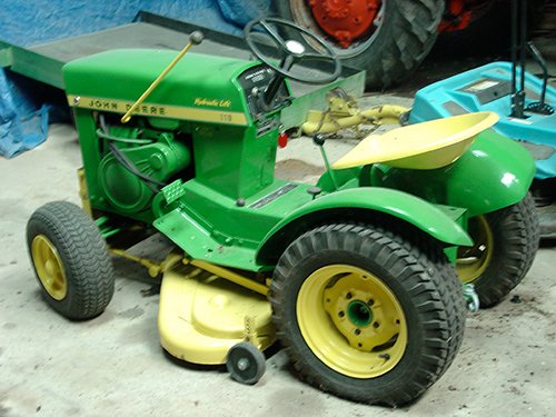 Property photo 15 - Allis Chalmers Tractors, Ford Pickup, JD Tractors & More! - Personal Property Auction