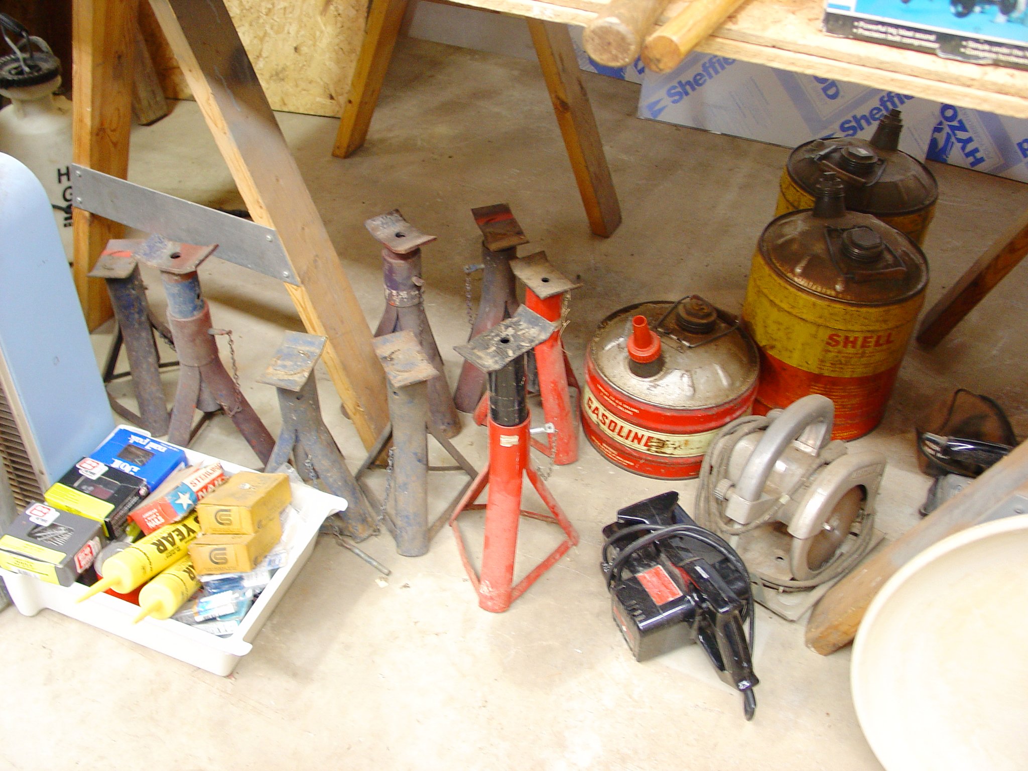 Property photo 7 - Personal Property Auction - Tractors, Tools, Furniture, Collectibles