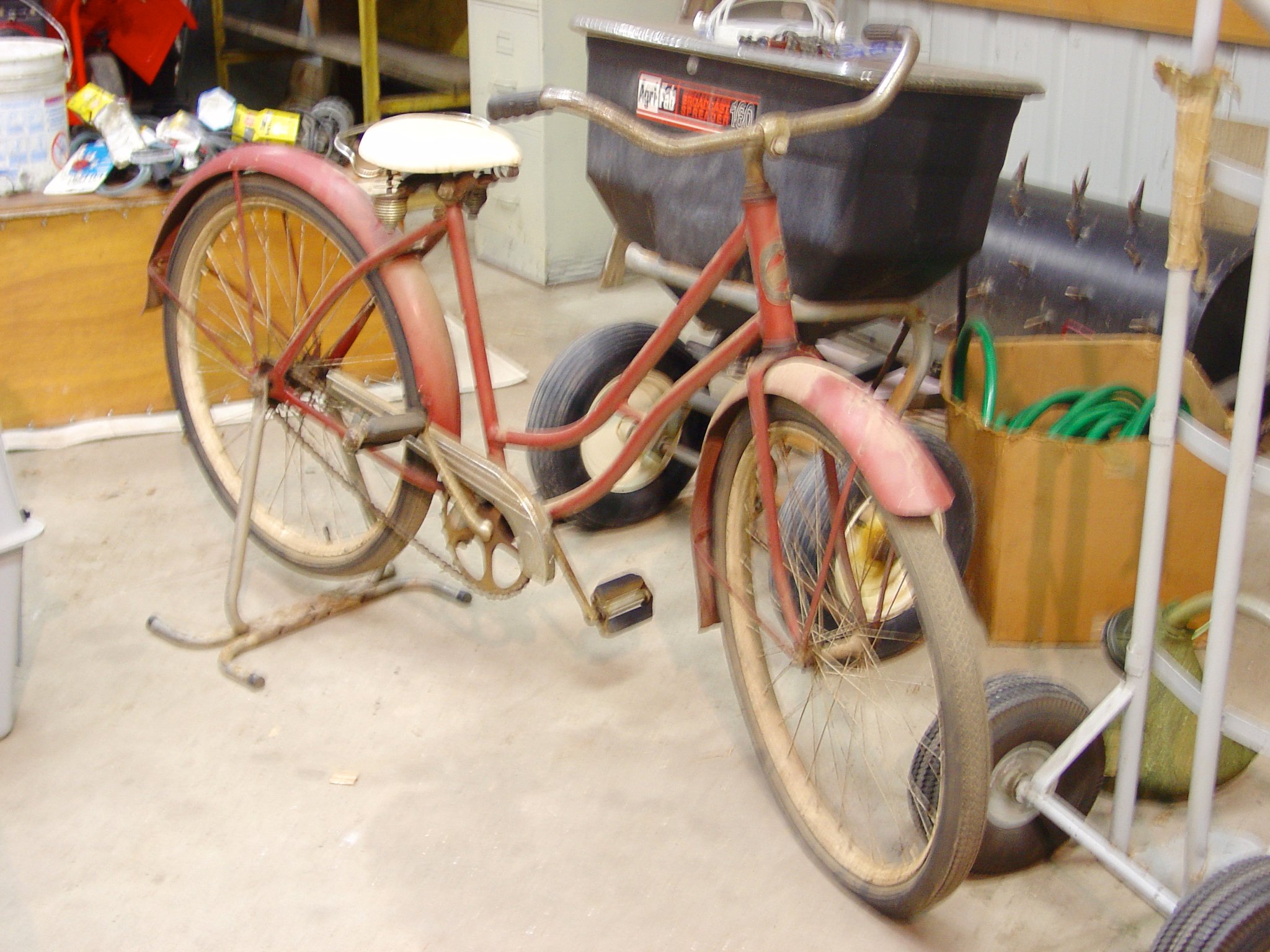Property photo 9 - Personal Property Auction - Tractors, Tools, Furniture, Collectibles