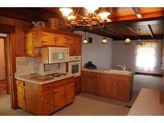 Property photo 15 - Ohio Real Estate Auction20.6 +/- Acres and Prestigious, Stately Colonial Home with Buildings