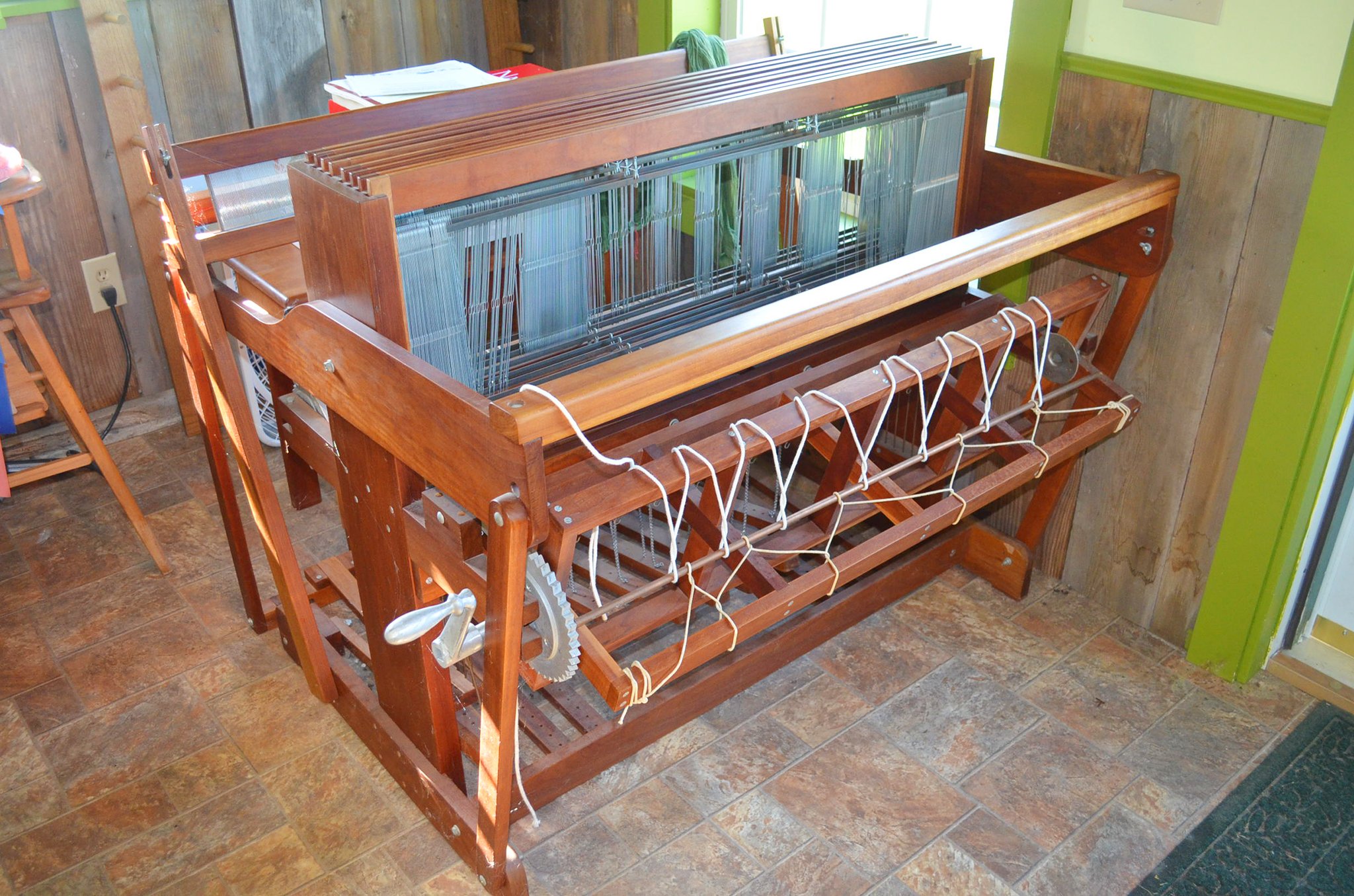 Property photo 80 - Personal Property Auction: LIVE ALPACAS, ANTIQUES, FURNITURE, GLASSWARE, TRACTOR & IMPLEMENTS, SHOP & HAND TOOLS, WOODWORKING TOOLS, LIVESTOCK EQUIPMENT